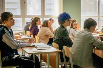 В московской «Пушкинской школе №1500» родители обвинили учителя в педофилии: руководство пытается замять скандал